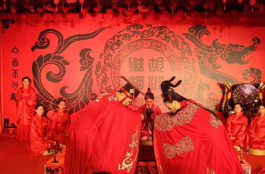 合婚八字结婚日 （李向东）中国传统婚俗的前世今生，值得一看！